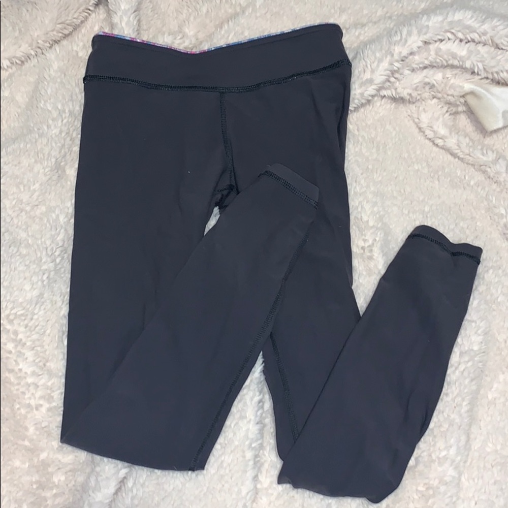 dark gray ivivva leggings
